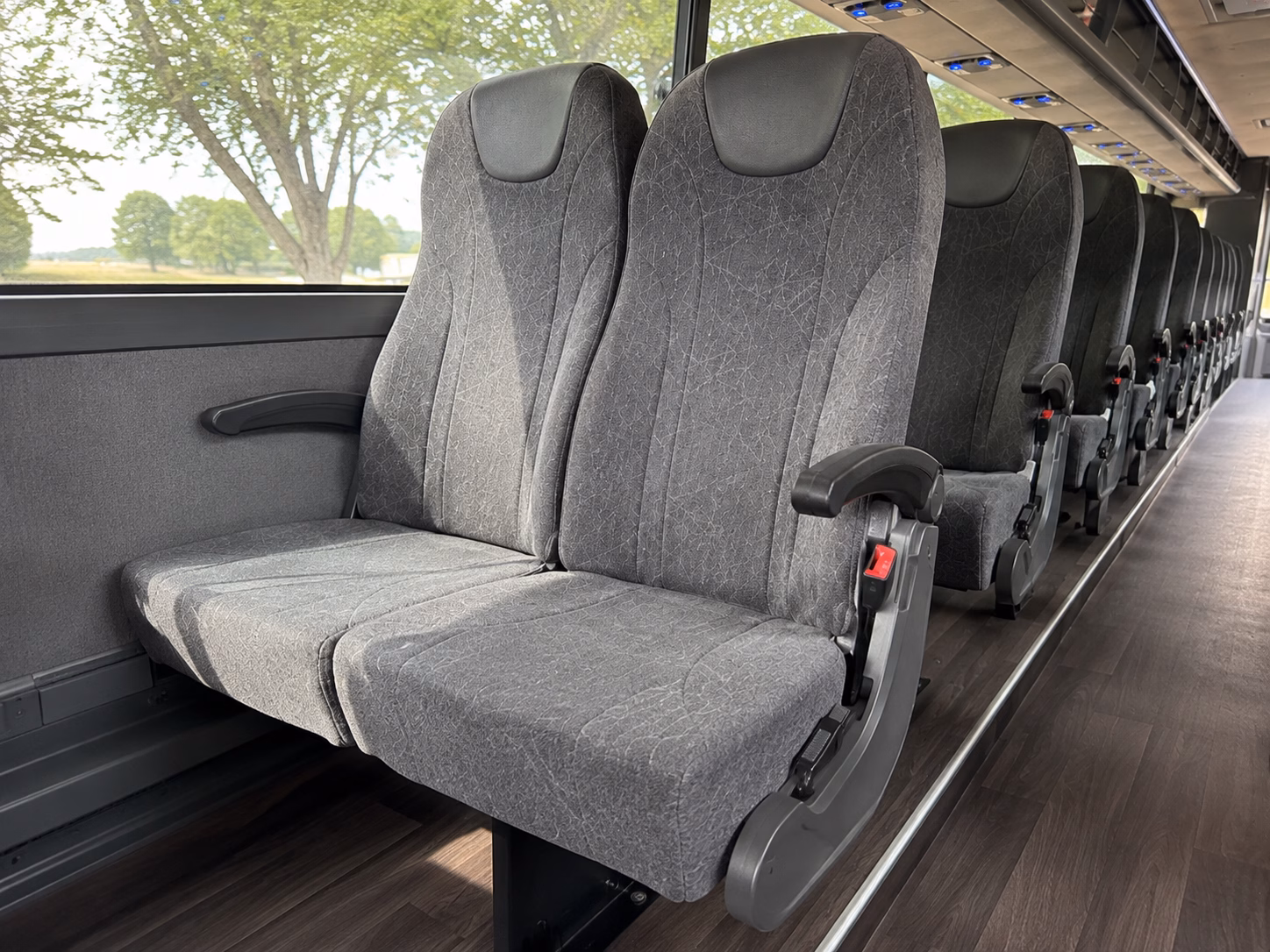 charter buses to the spokane wine food festival and regional wine events