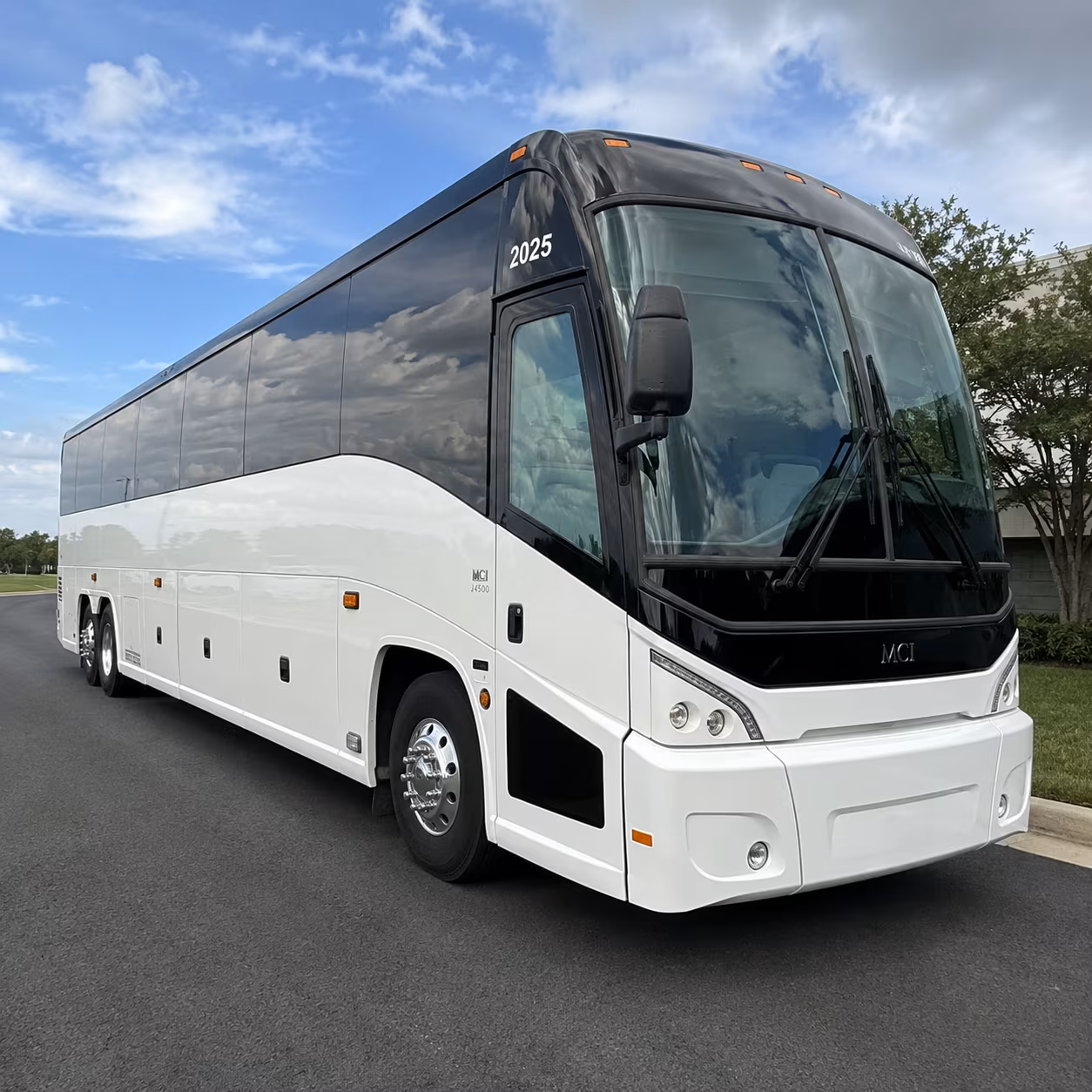 corporate airport transfer buses to spokane international airport geg
