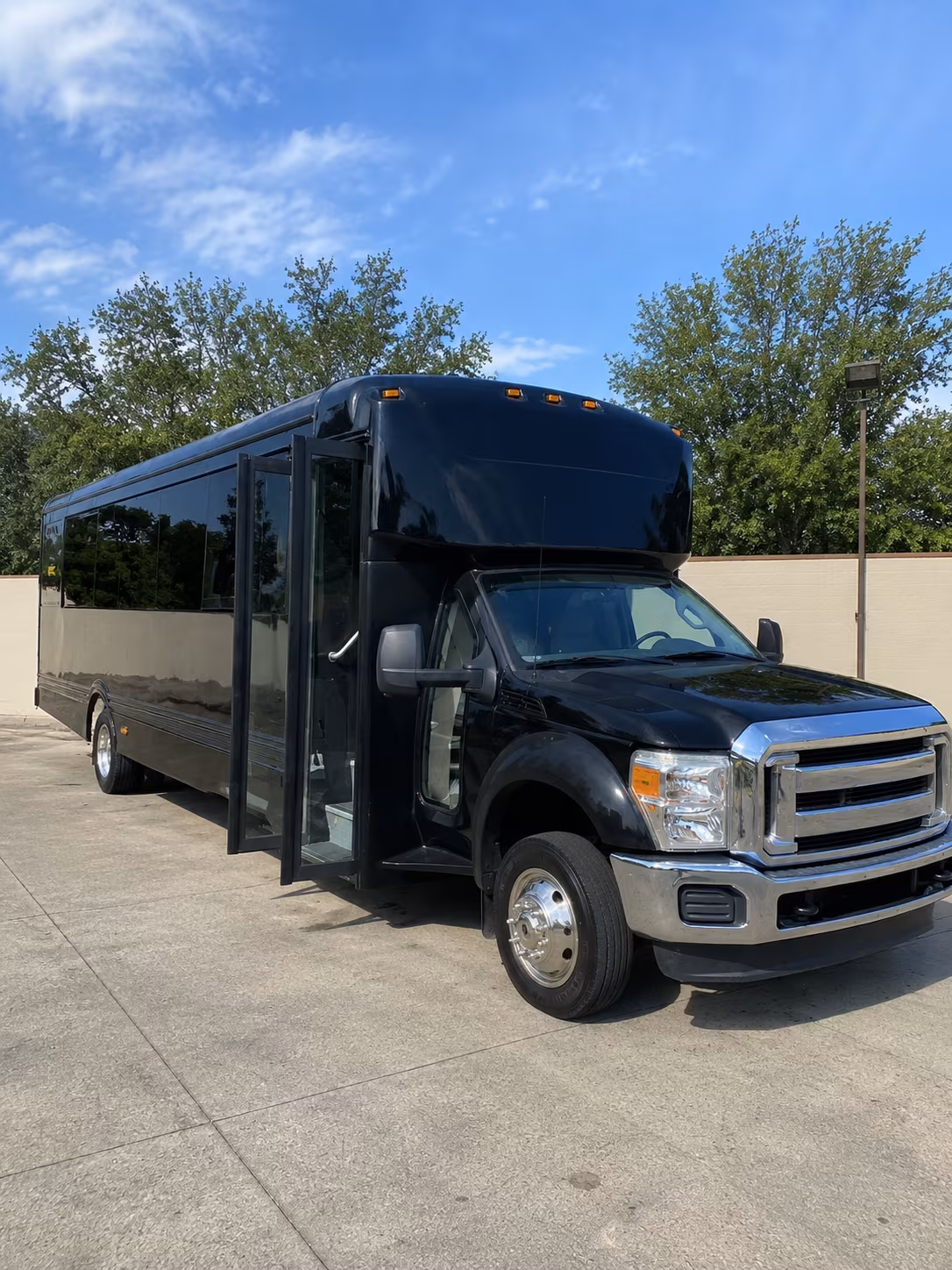 spokane valley 20 passenger party bus